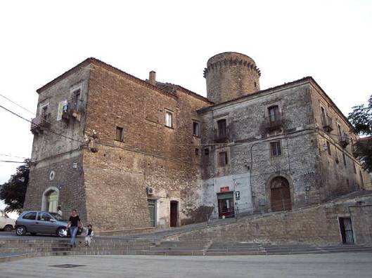 Castello Baronale di Cirigliano.